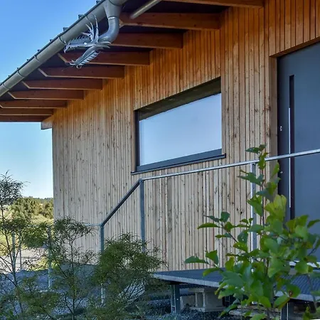 Rueckzugsort In Modernem Holzhaus *